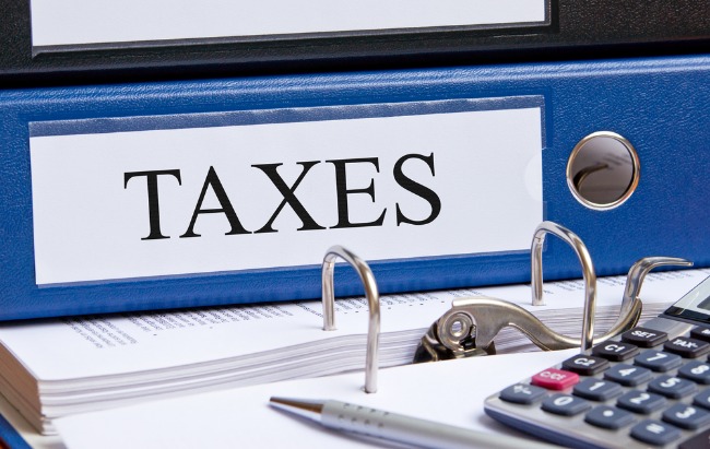 Taxes & impots