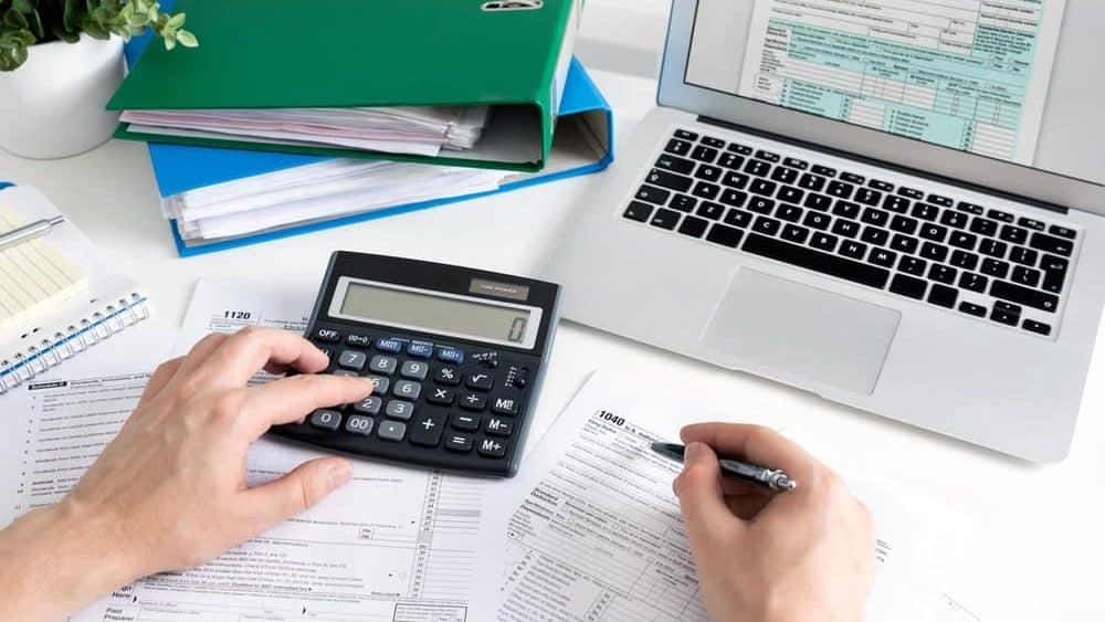 Des charges patronales et salariales moindres