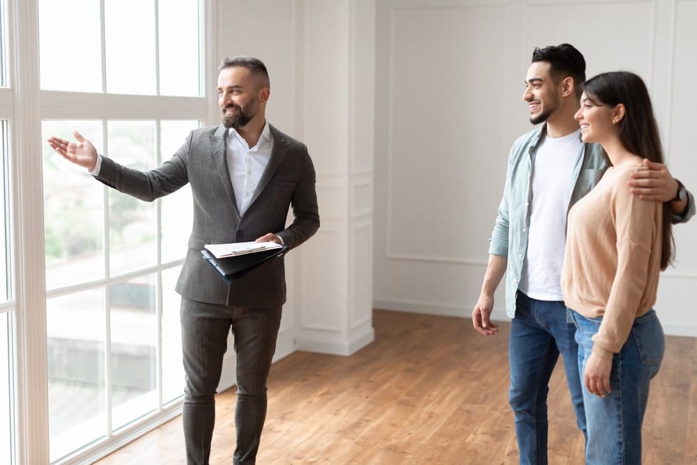 Faire ses recherches sur des sites d’annonces classiques ou engager une agence immobilière