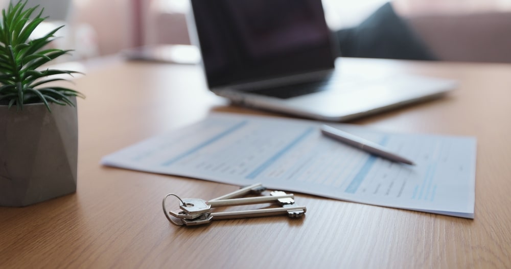 Son processus de demande de résidence simplifié