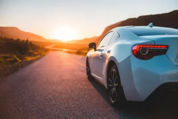 Importer une voiture de luxe ou hybride en Andorre